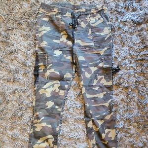 Camo pants